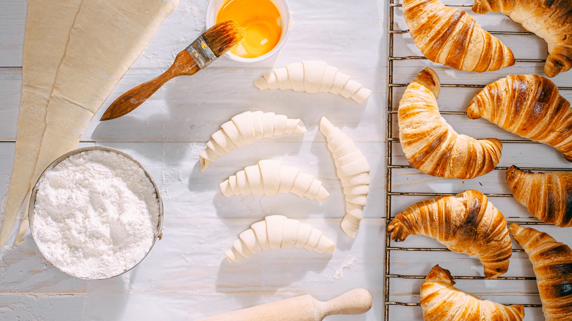 Nguyên liệu làm bánh croissant