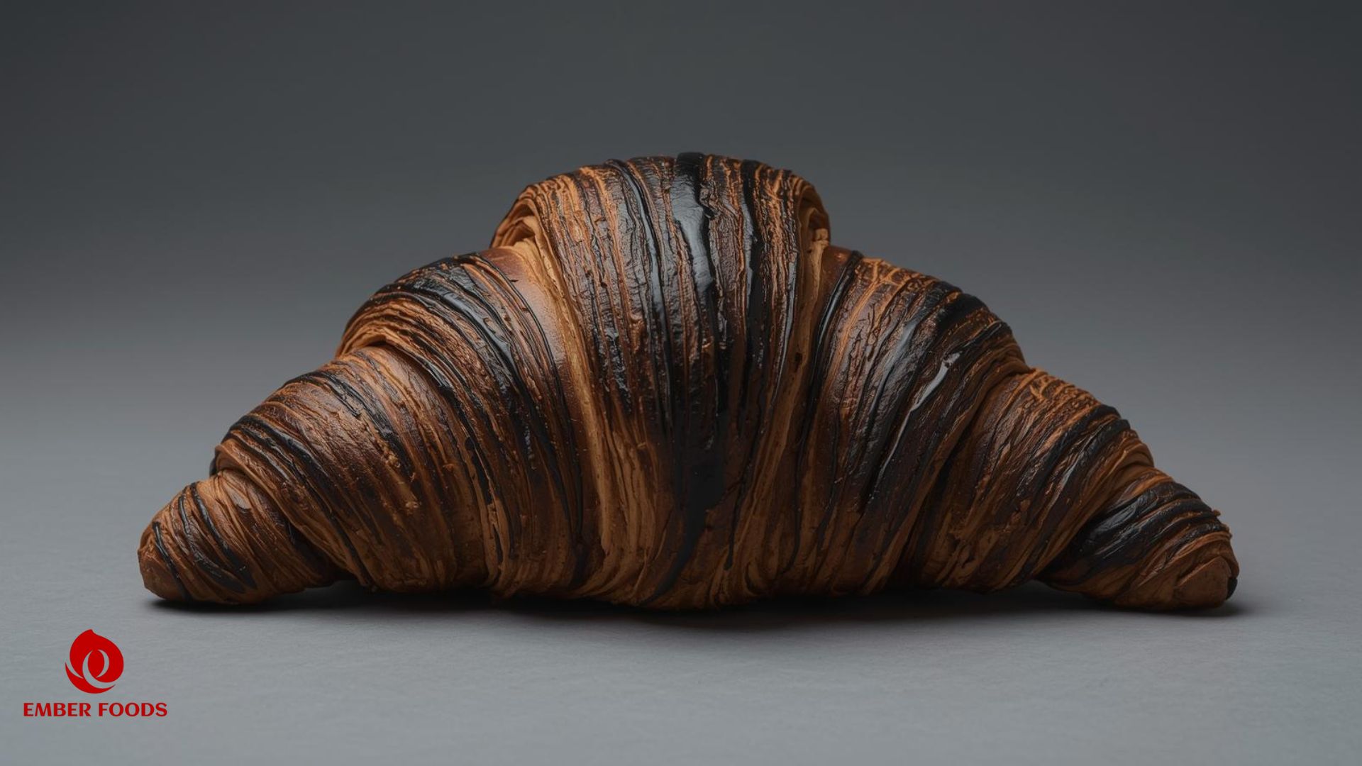 Croissant than tre giá sỉ cho chuỗi Siêu thị và kênh bán lẻ Wholesale price of bamboo charcoal croissant for supermarket chains and retail channels