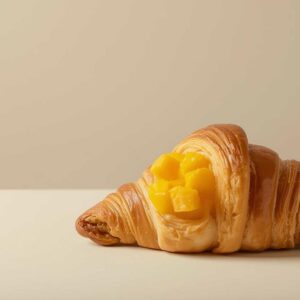 Nhà Phân phối bánh giá sỉ Croissant Nhân Mứt Xoài Wholesale Distributor of Croissant with Mango Jam