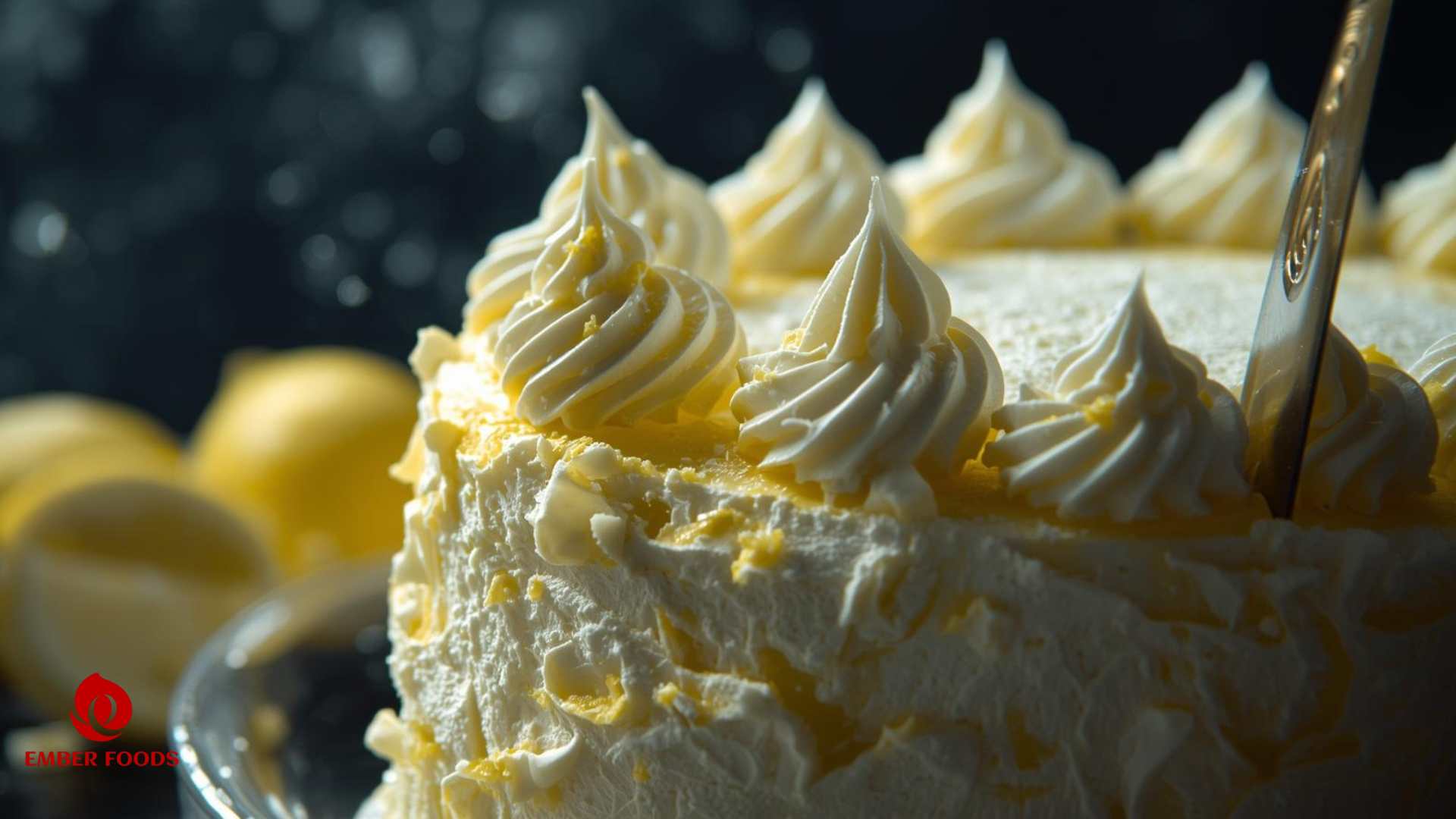 Bánh mousse chanh tuyết giá sỉ cho chuỗi đại lý cấp 2 Wholesale price of lemon snow mousse cake for level 2 dealer chain