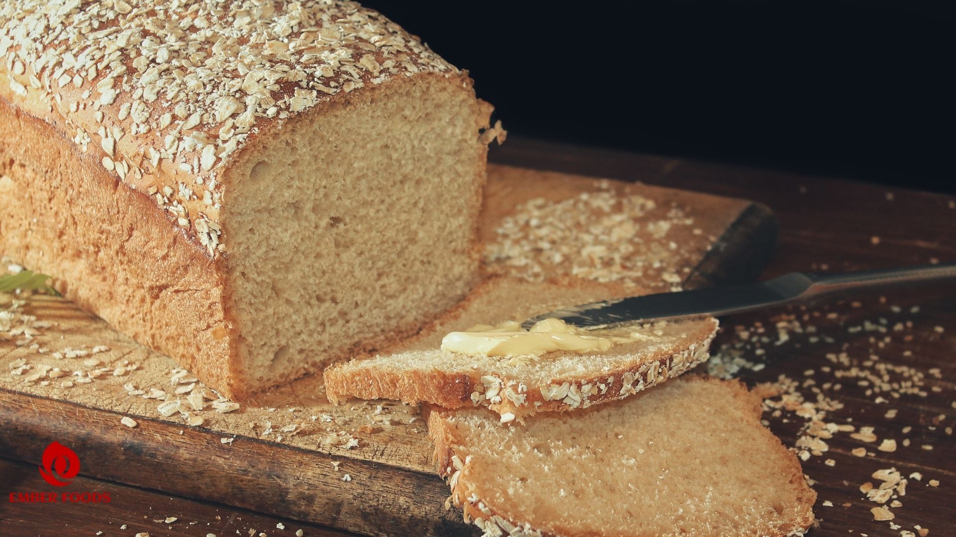 Ember Foods trong vai trò nhà phân phối sandwich yến mạch Ember Foods as a distributor of oatmeal sandwiches.