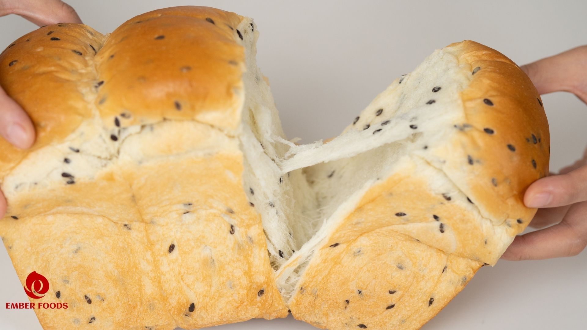 Năng lực Ember Foods trong vai trò nhà cung cấp vỏ sandwich mè đen Ember Foods’ capabilities as a supplier of black sesame sandwich crusts