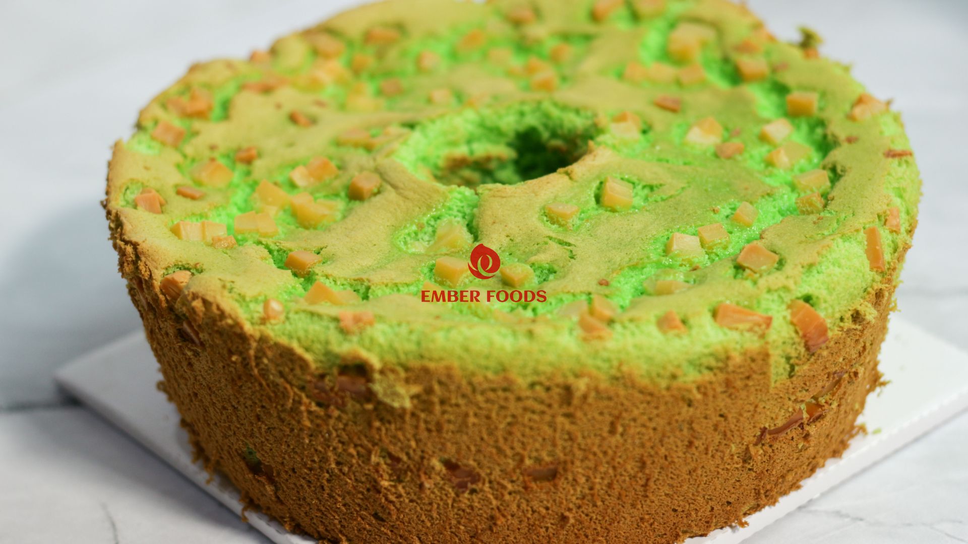 Bánh Bông Lan Lá Dứa Truyền Thống - Traditional Pandan Sponge Cake