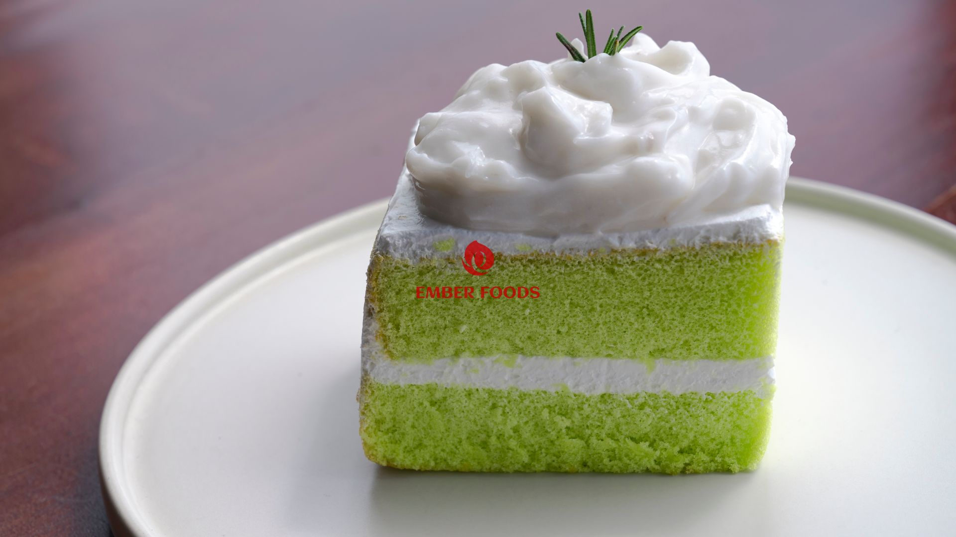 Bánh bông lan lá dứa giá sỉ cho chuỗi coffee, trà sữa, nhà hàng, khách sạn, trường học, căn tin - Wholesale pandan sponge cake for coffee chains, milk tea shops, restaurants, hotels, schools, canteens