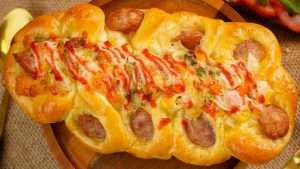 Banh Mi Bong Lua Xuc Xich Bread With Sausage.jpg