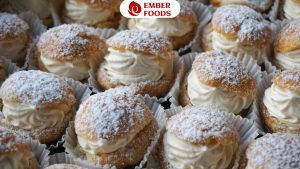 Banh Su Kem Dua Co Gi HOT What Makes Coconut Cream Puffs So HOT