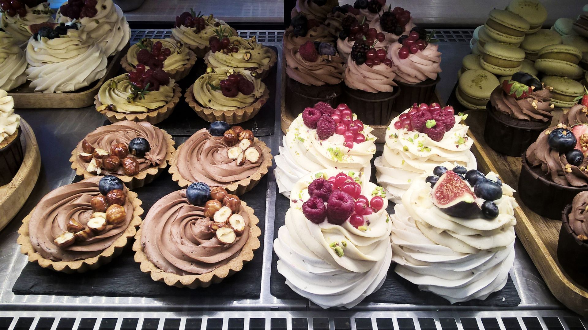 Proper Storage Tips for Cream Puff Business