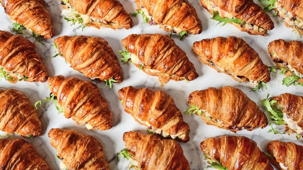 Nha Phan Phoi Banh Croissant Sung Bo Gia Si Uy Tin A Reputable Distributor Providing Wholesale Croissants