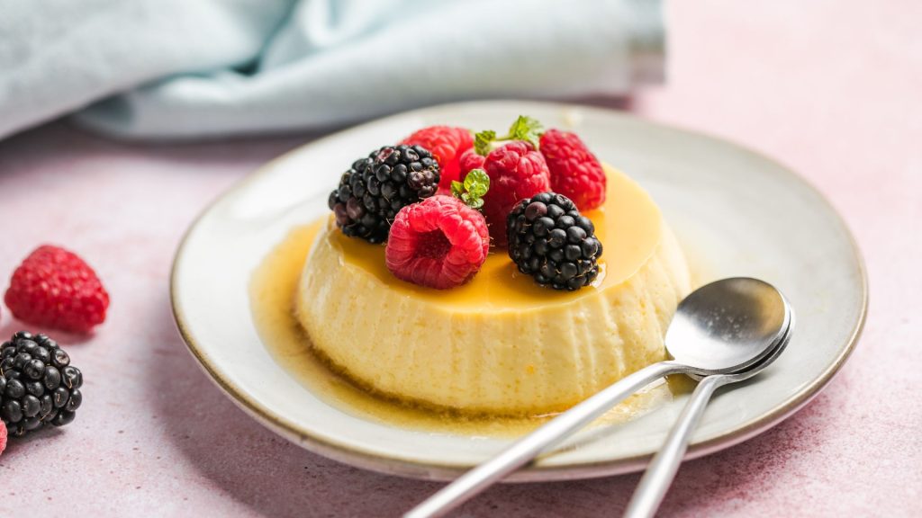 Nha Phan Phoi Banh Pudding Si Cho Nha Hang Buffet