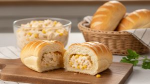 Nha Phan Phoi Banh Mi Ga Gia Si B2B Cho Truong Hoc Can Tin B2B Wholesale Chicken Bread Distributor For School Canteens.jpg