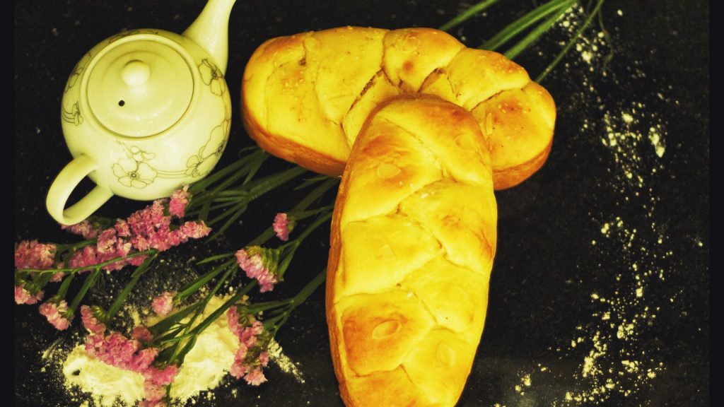 Nha Phan Phoi Banh Mi Hoa Cuc Gia Si