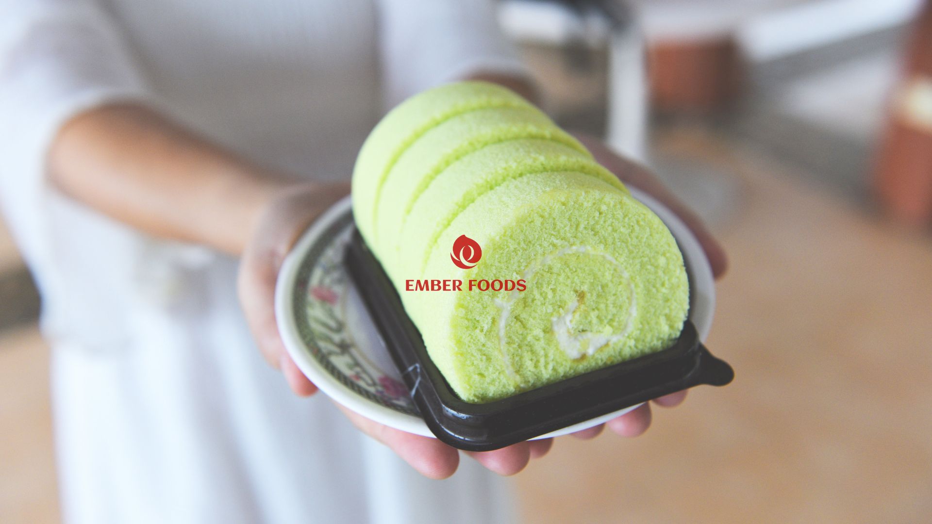 bánh bông lan lá dứa an toàn vệ sinh thực phẩm cho doanh nghiệp đại lý nhập sỉ - Pandan sponge cake safe for food hygiene for wholesale agents